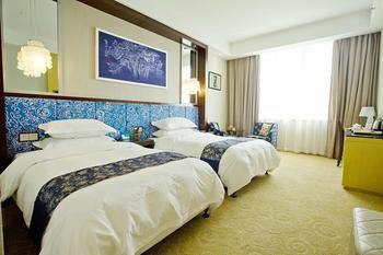 Miaozu Buyi Hotel Fenghuang Kültér fotó